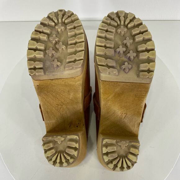 MIA Elsa Luggage Wood Clogs Women's Sz 37/US 7 Tan Italian Leather Swedish Lug - Picture 9 of 13